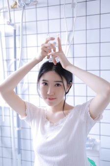 一春浮梦到梅花